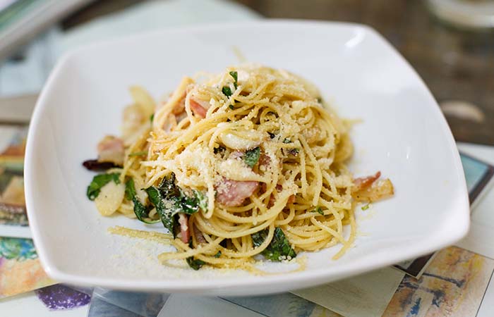 12. Spaghetti Aglio e Olio