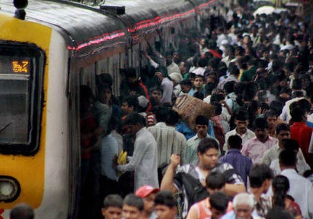  Mumbai: Less trains, less deaths!