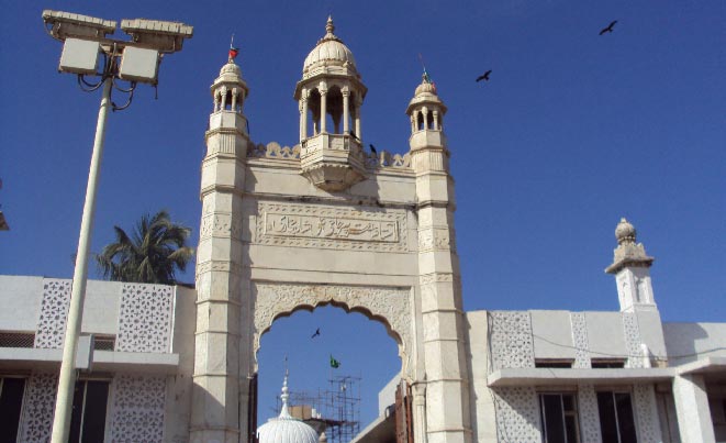 Women to be granted access in Haji Ali Dargah