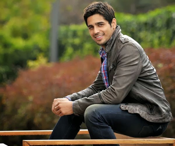 handsome hunk Sidharth Malhotra