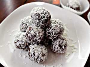 Yummy Coconut Snow Balls