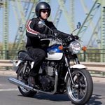 Triumph Motorcycles celebrates 1600 motorcycles with a special offer on Boneville - one world news