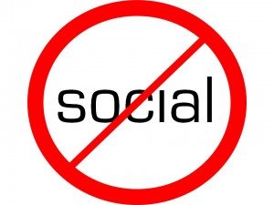 8 signs that show you are an antisocial person