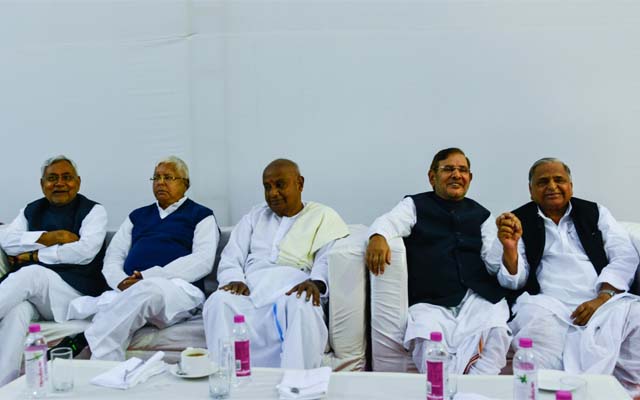 Samajwadi Party left the Grand Alliance to contest independently in the Bihar polls