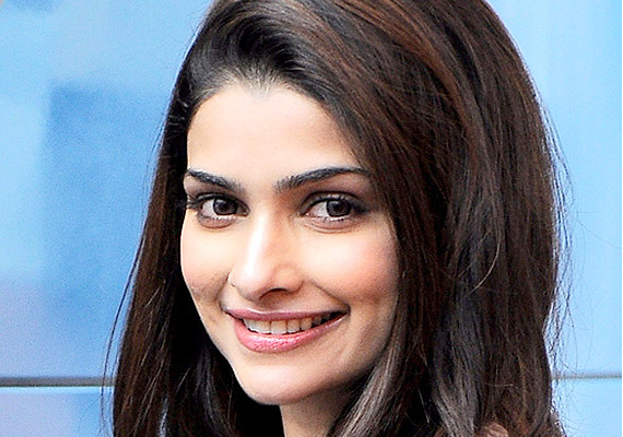 I am not a part of Big Boss 9: Prachi Desai