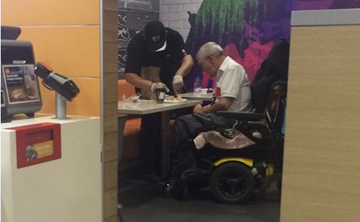 McDonalds cashier’s caring gesture goes viral!