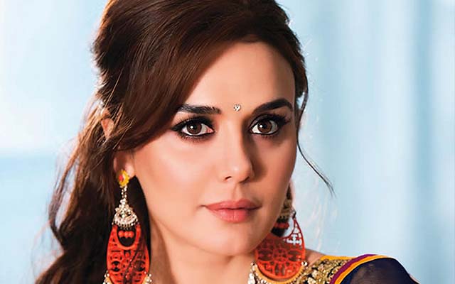 प्रीति जिंटा ने शादी की खबरों को झुटकारा