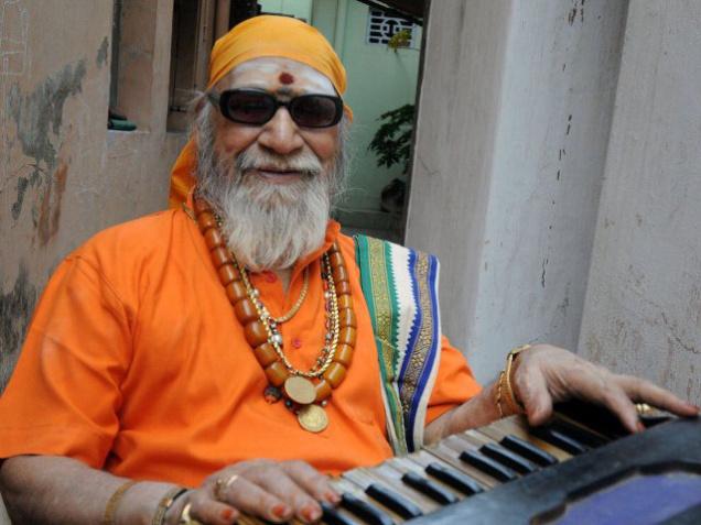 Tamil singer Pithukuli passes away