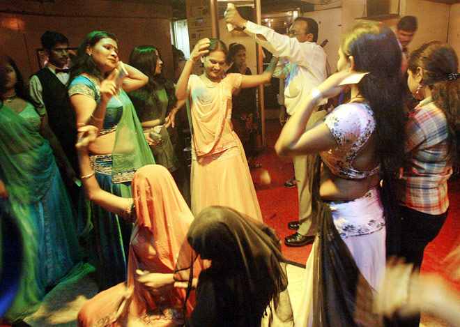 Dance bars will soon get new licenses: Supreme Court
