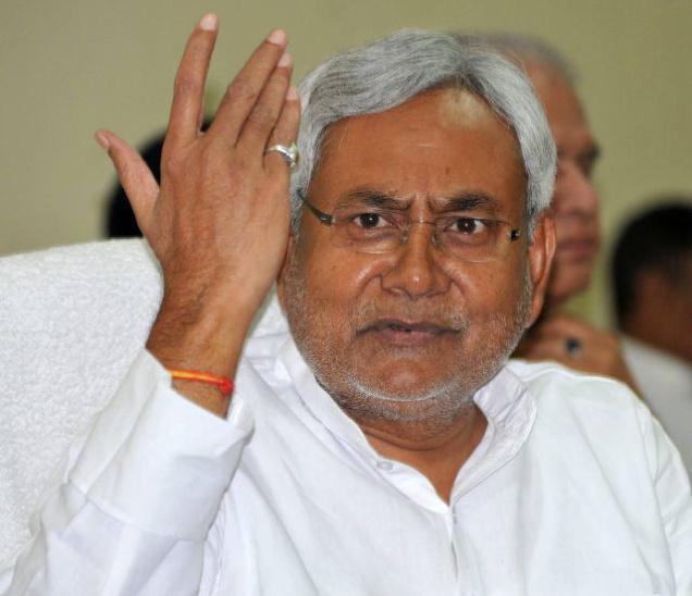 Nitish Kumar invites PM Modi in the oath -taking ceremony!