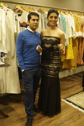 Now you can buy Vineet Bahl’s designs at Perniapopupshop!