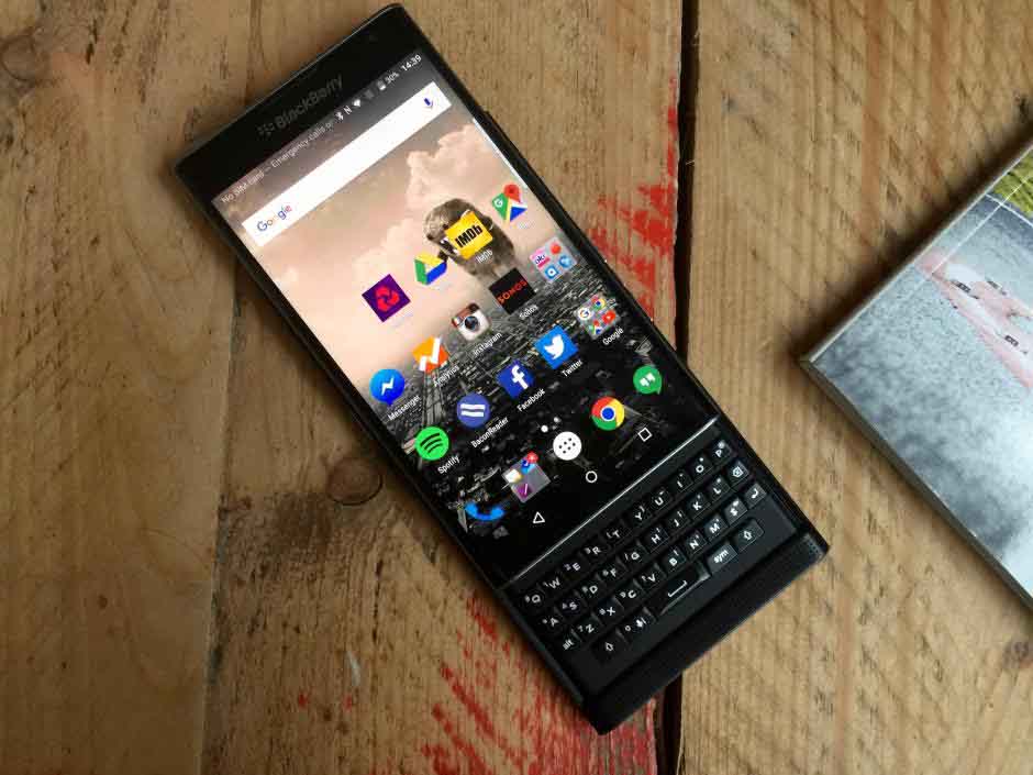 BlackBerry unveiled its high- end Smartphone in India!