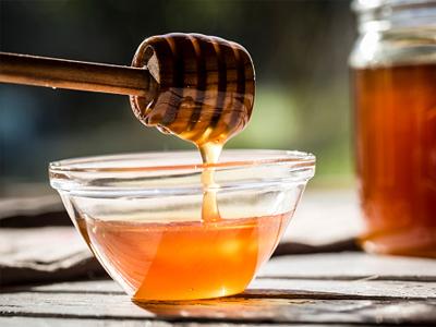 Honey can destroy harmful fungi and save lives!
