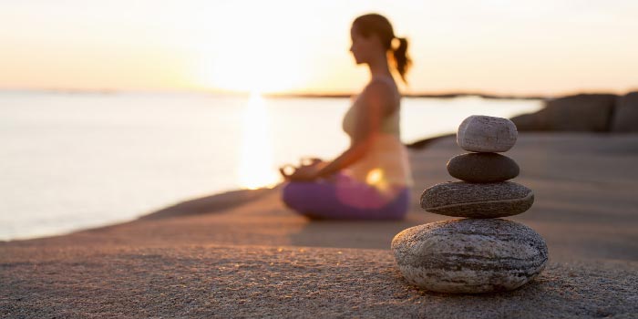 Meditation V/S Vacation : Which one is a better stress buster?