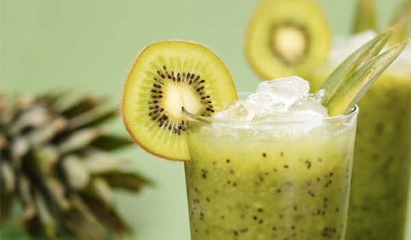 Here are all the skin benefits of a Kiwi fruit