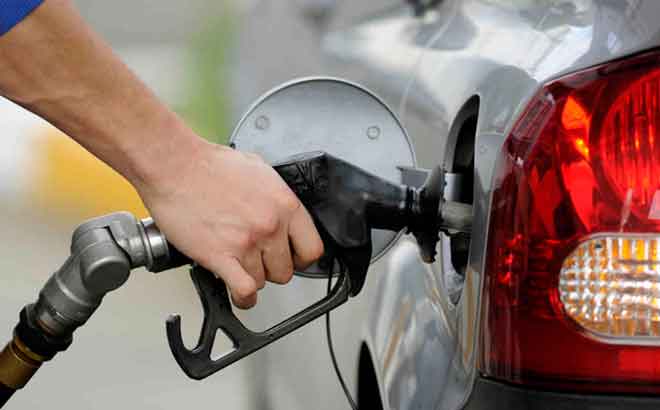 Petrol Prices could touch Rs 80 per Litre : Report