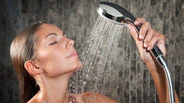 Here is why you need to know about showering etiquette
