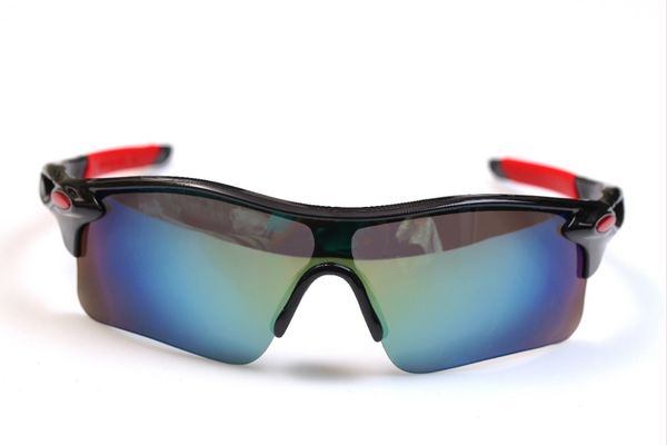 Sports sunglasses for cricket lovers 