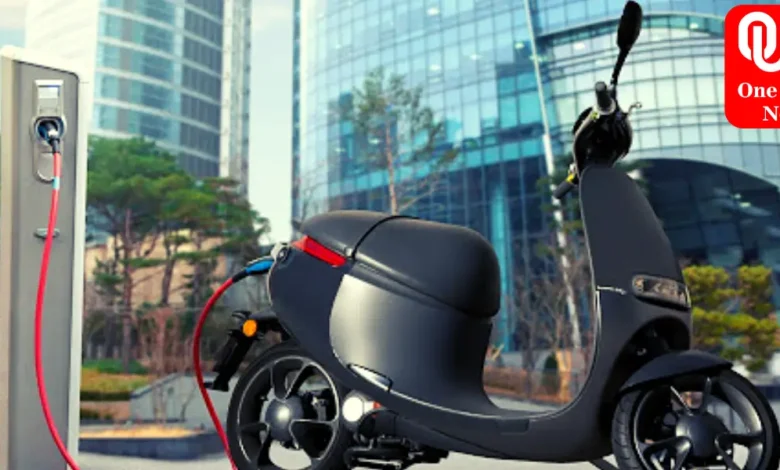 Komaki SE Electric Scooter