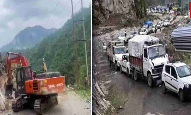 700 vehicles stranded after Kullu-Mandi highway blocked