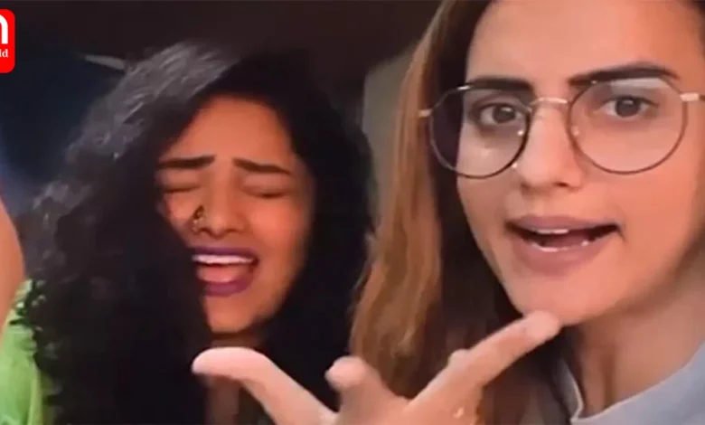 Akshara Singh shares hilarious video saying 'naye kapde pehen kar jaun kahan
