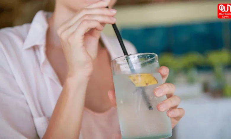 Coconut water with lemon