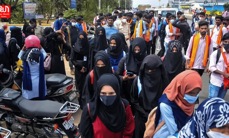 Kolkata teacher, hijab
