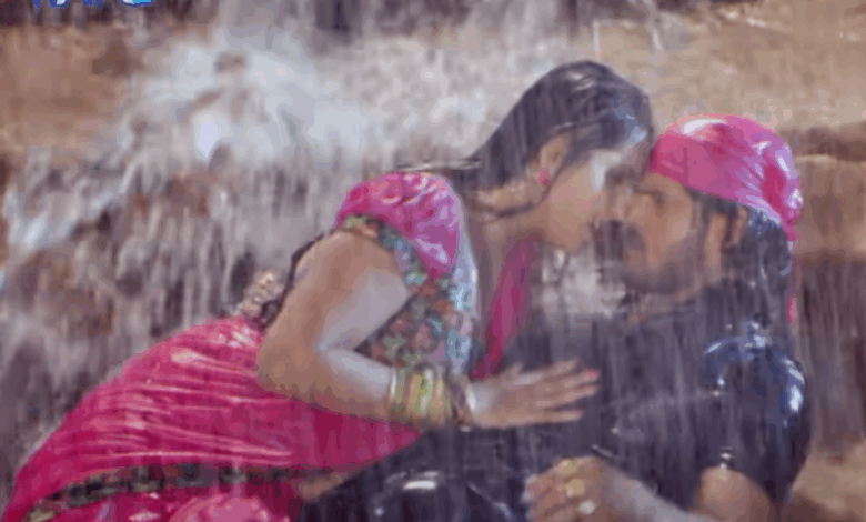 Dekha Barsata Barkha Ke Pani