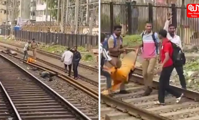 Local Train in Thane