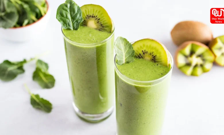 Spinach and Kale Green Smoothie