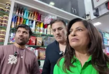 Archana Puran Singh, Parmeet Sethi son, slapped as fans