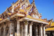 David Beckham, Mickey Mouse and Superman in a Temple