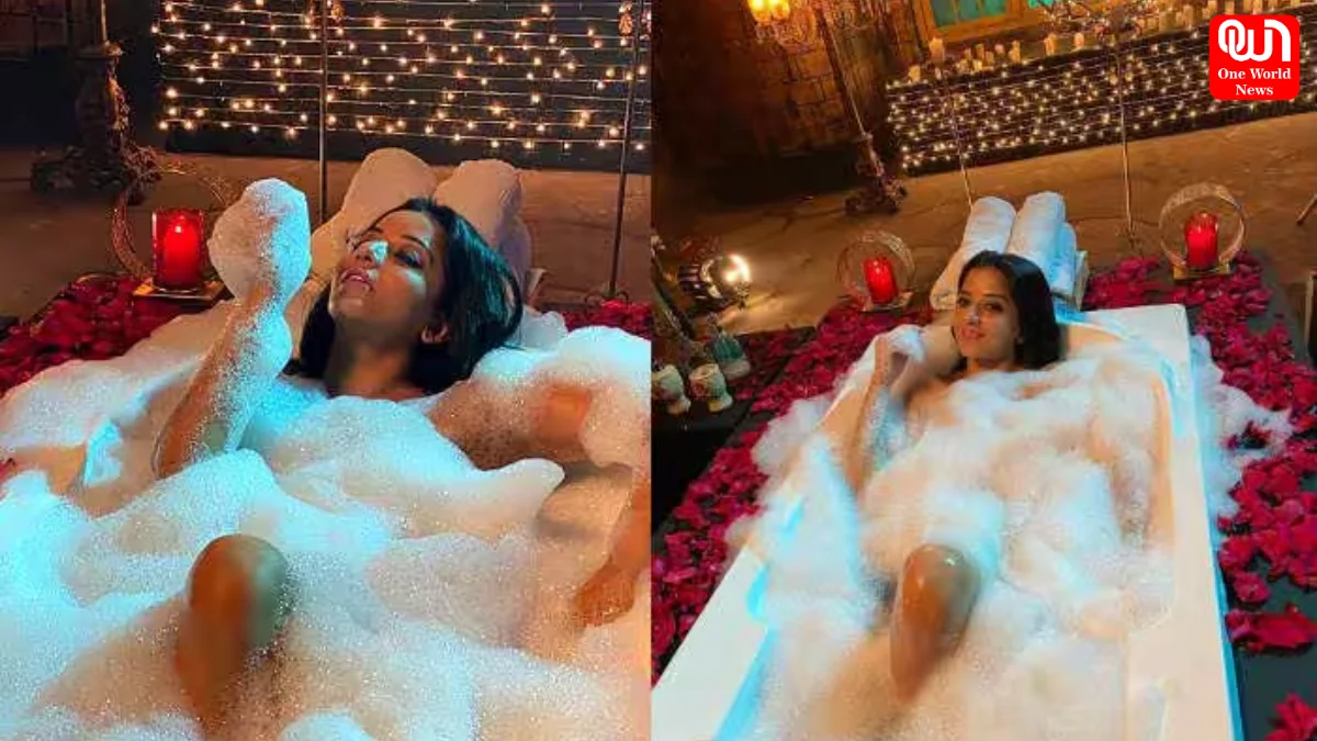Monalisa Sexy Bathtub Pictures