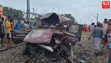 Murshidabad train accident, West Bengal, railway crossing, pool car, school children, train collision, Karna Subarna, Berhampore